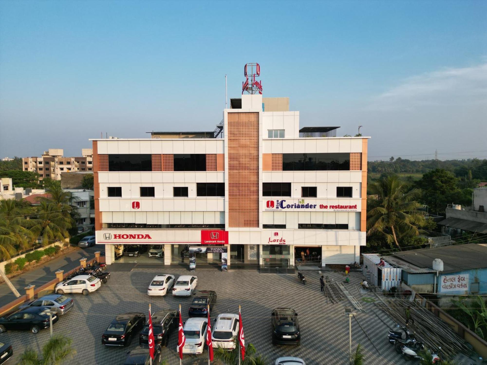 Lords Eco Inn Navsari Exterior foto
